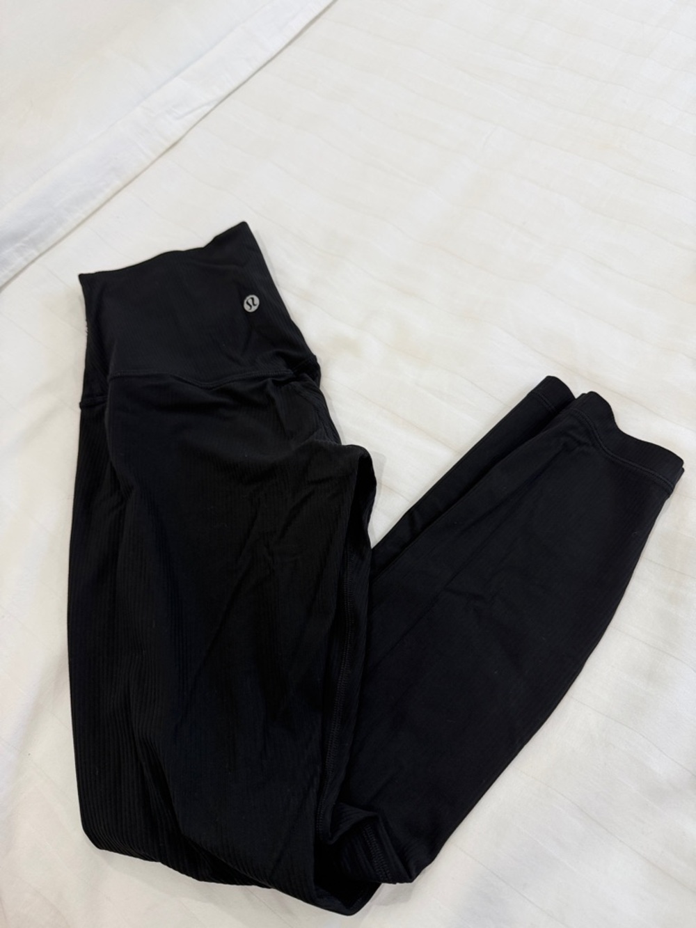 lululemon size 2 Black High waisted Ribbed Leggings - 24 inch inseam